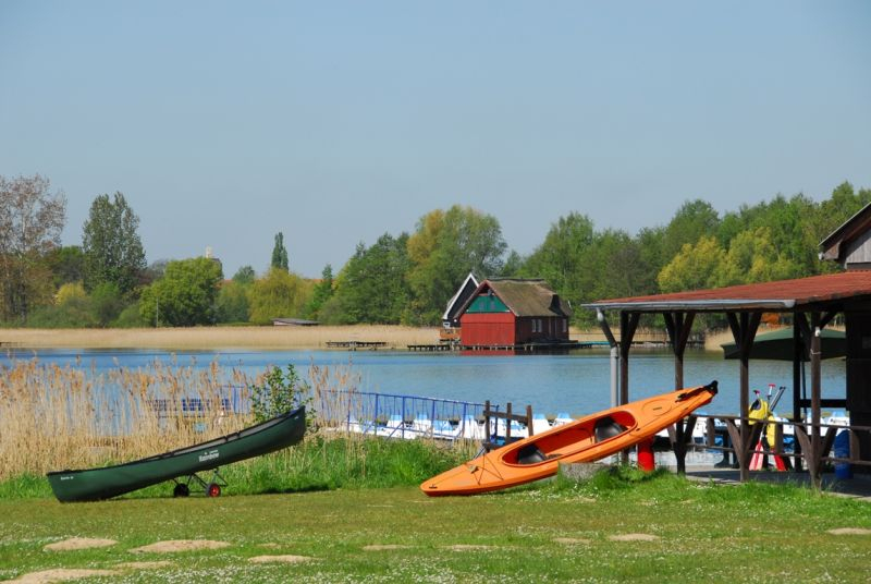 Kayak at the lake